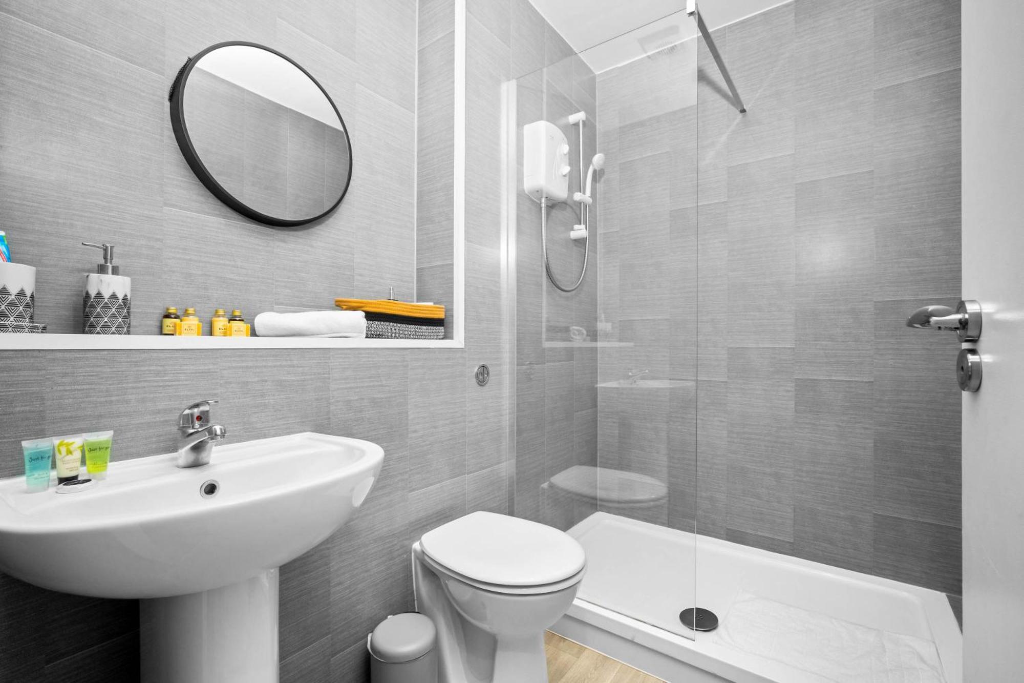 Luxury Apartment - Secure Parking - Gated Development - Near Jq & Birmingham City Centre 6Sh Eksteriør billede