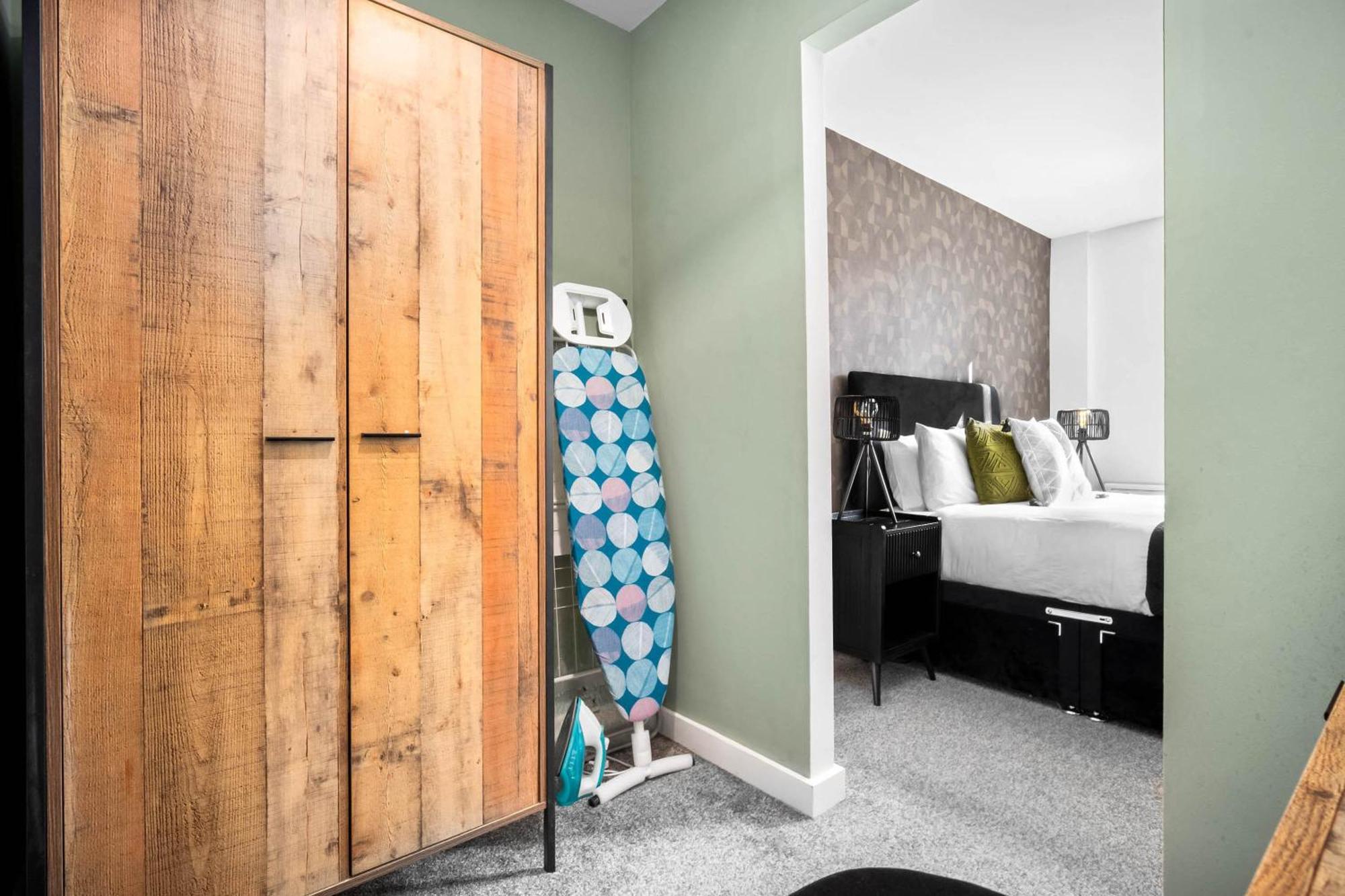 Luxury Apartment - Secure Parking - Gated Development - Near Jq & Birmingham City Centre 6Sh Eksteriør billede