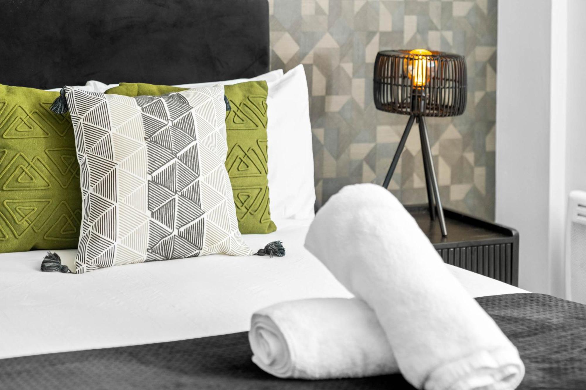 Luxury Apartment - Secure Parking - Gated Development - Near Jq & Birmingham City Centre 6Sh Eksteriør billede